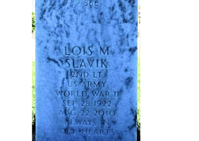Lois SLavik gravestone